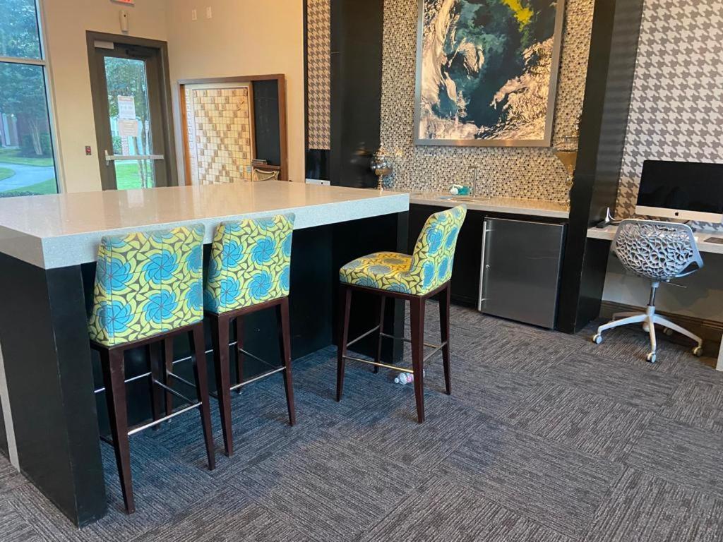 Spacious Apartments In The Woodlands, Tx エクステリア 写真